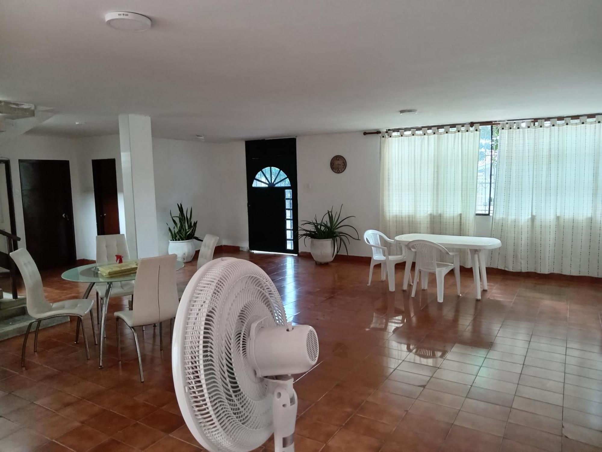 Linda Casa Vacacional Andy-santiago De Habitación en casa particular *