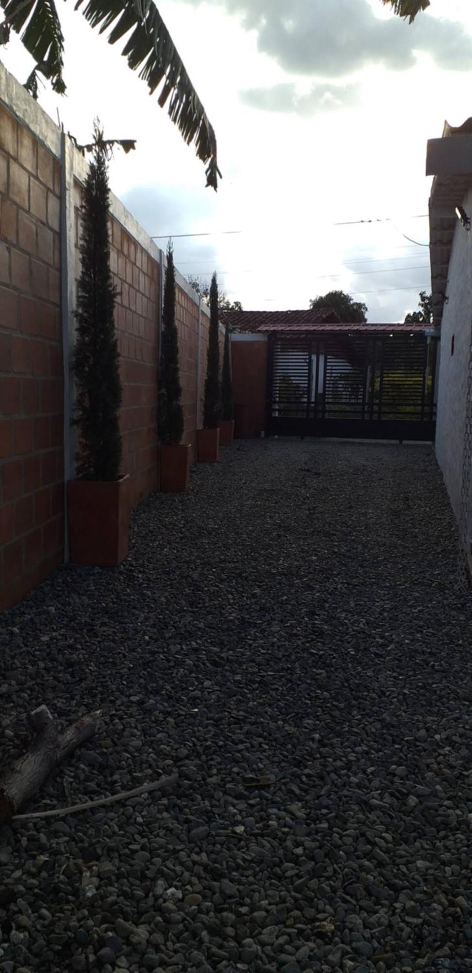 Finca La Chuzkarina * Cali