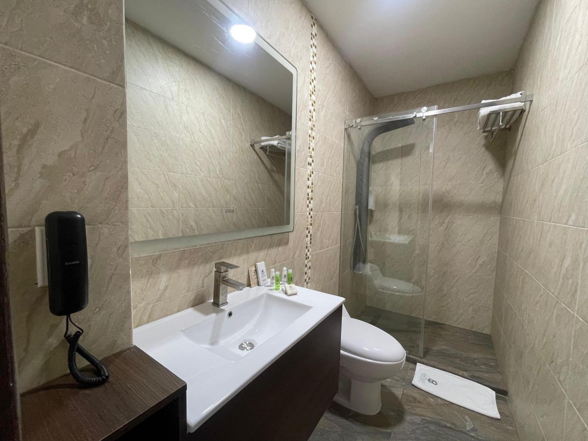 Royal Elim Internacional Hotel