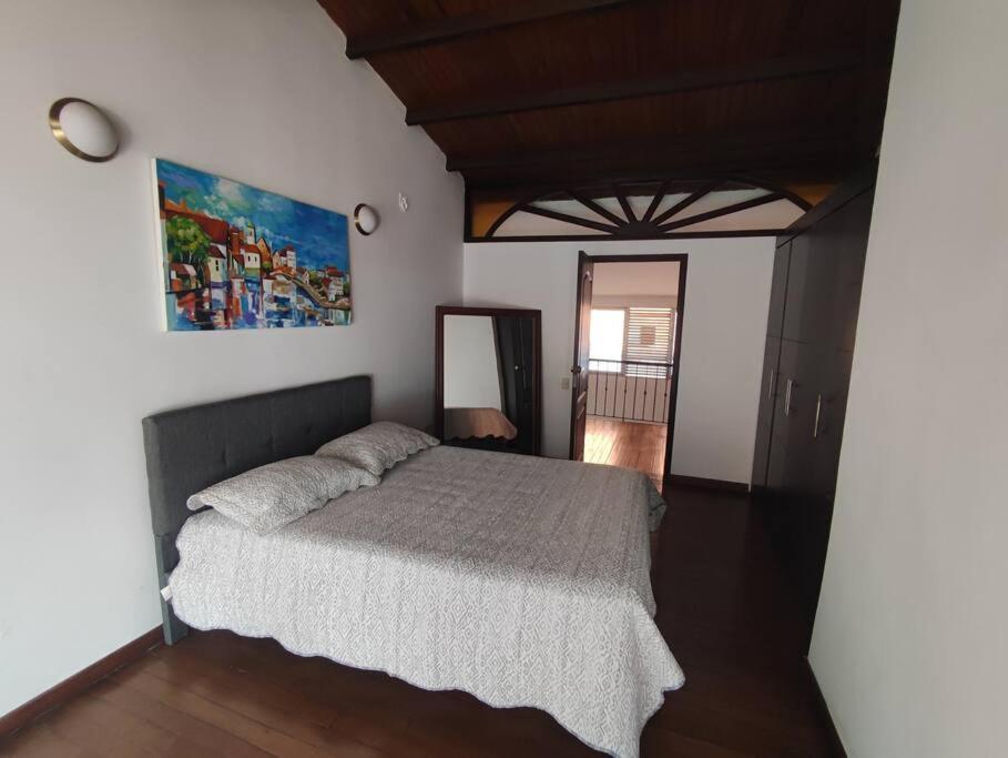 Exclusivo En El Oeste Apartamento