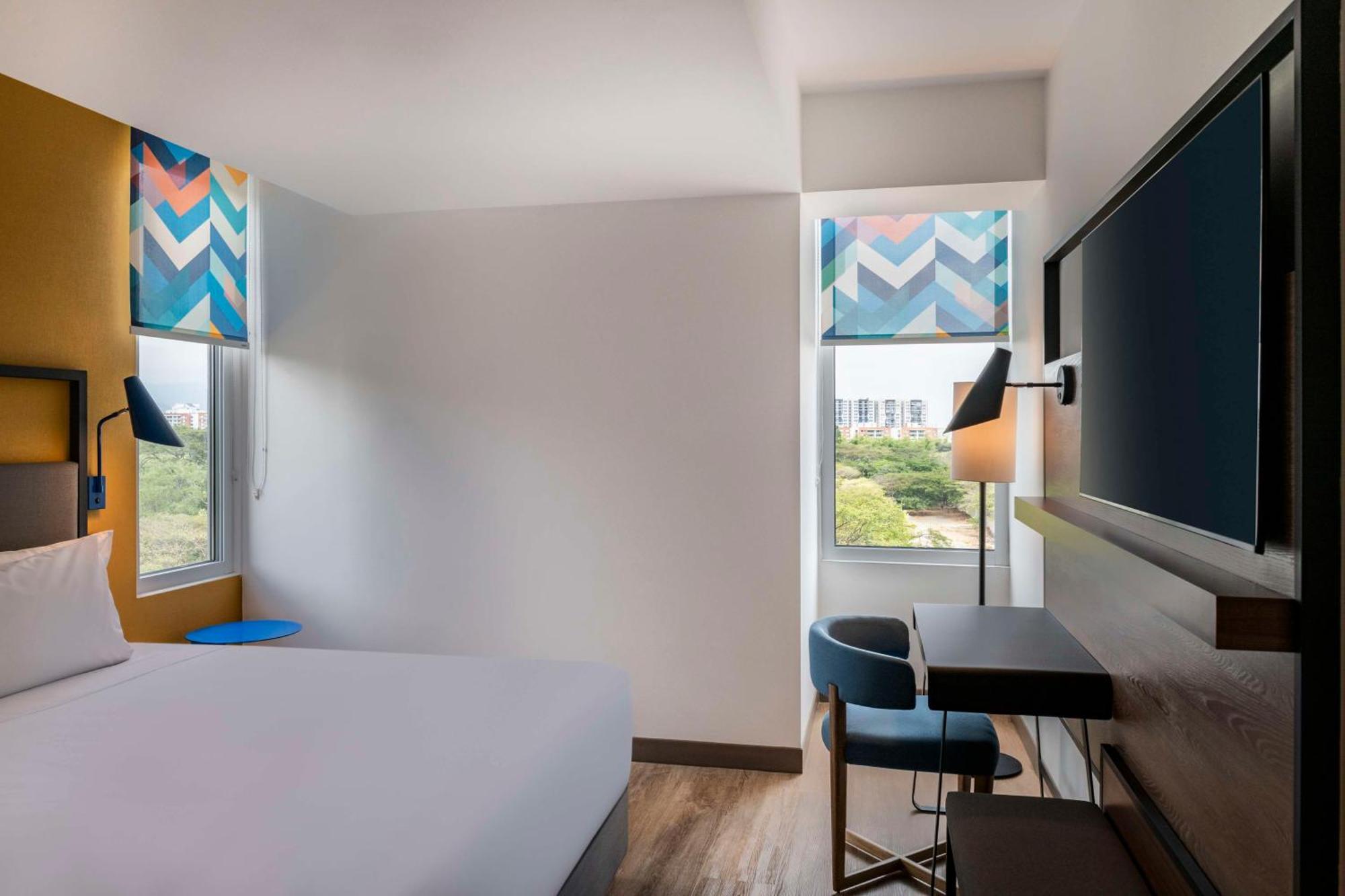 Tru By Hilton Sur Hotel