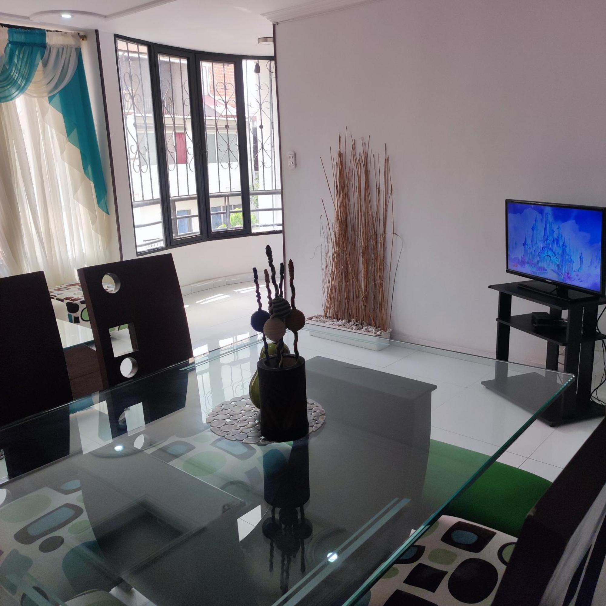 Apartamento Vivienda Turistica Benicalap! Cali