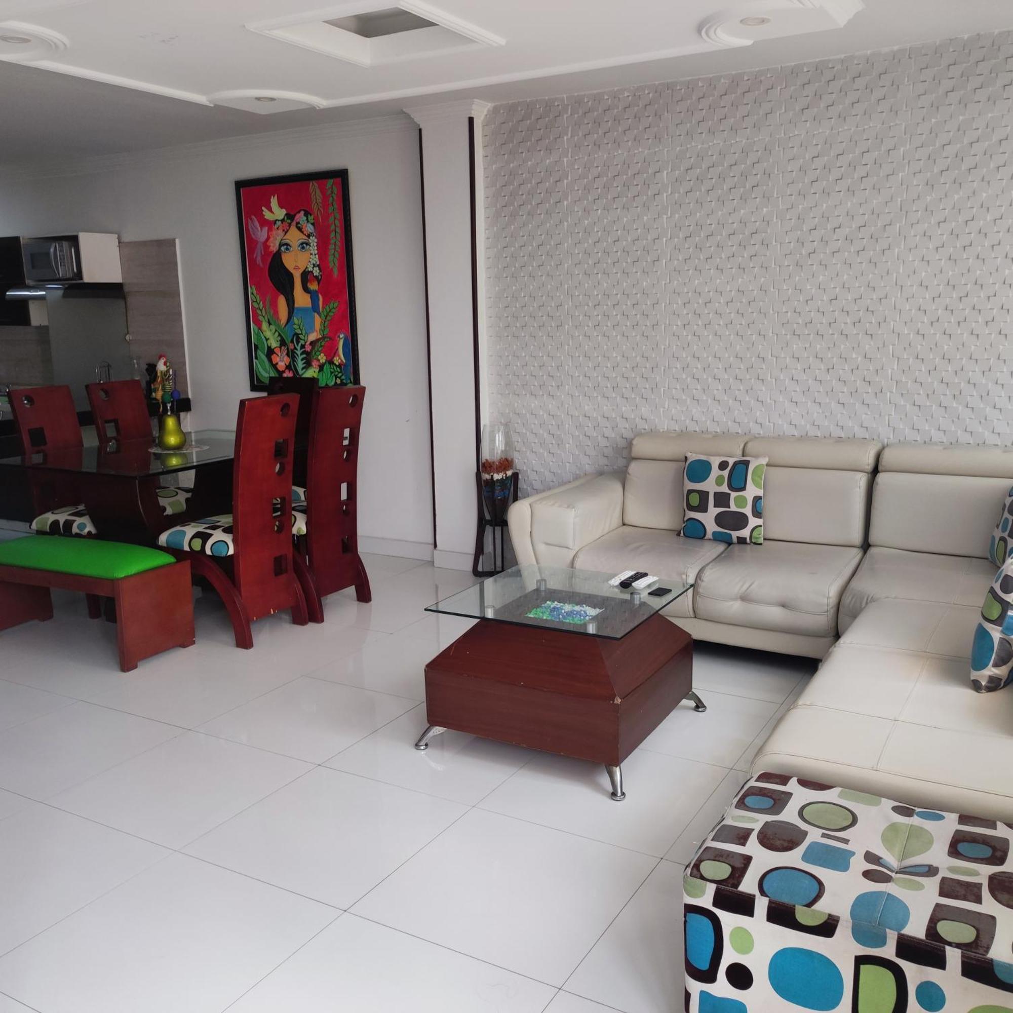 Vivienda Turistica Benicalap! Cali