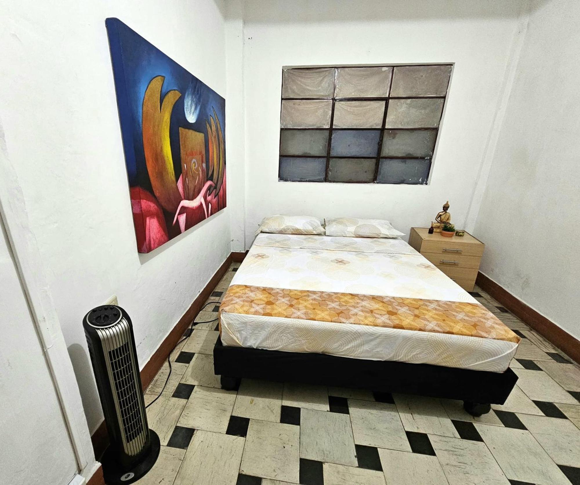 Pensión En San Antonio Casa Maya *