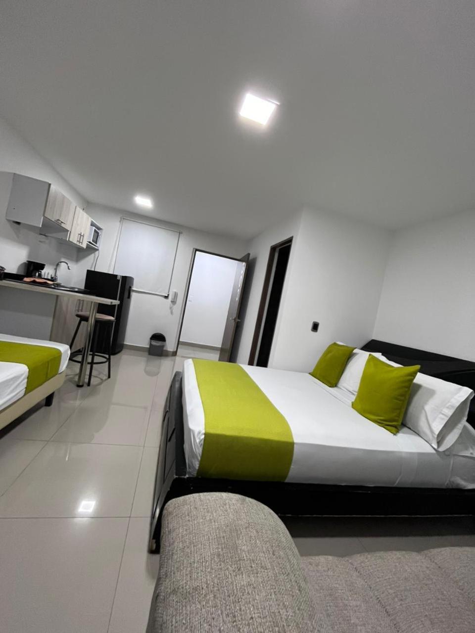 Granada - Av 9 Hotel 3*