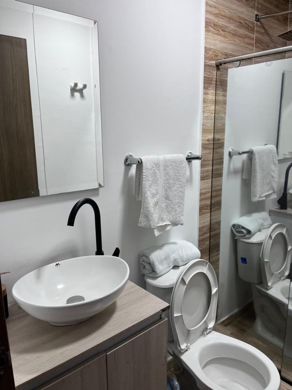 Hotel Granada - Av 9 3*