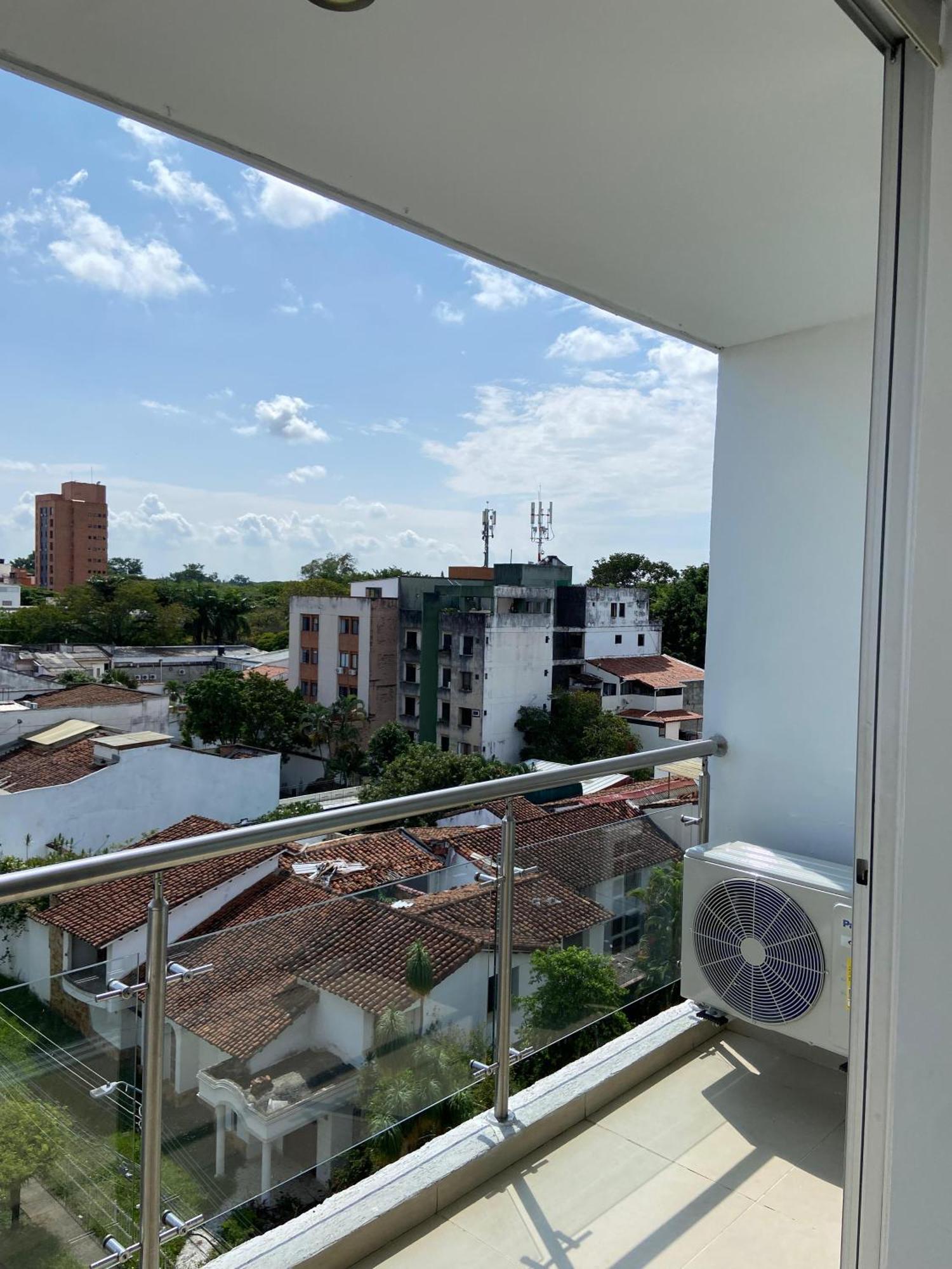 En Exclusivo Sector De * Cali