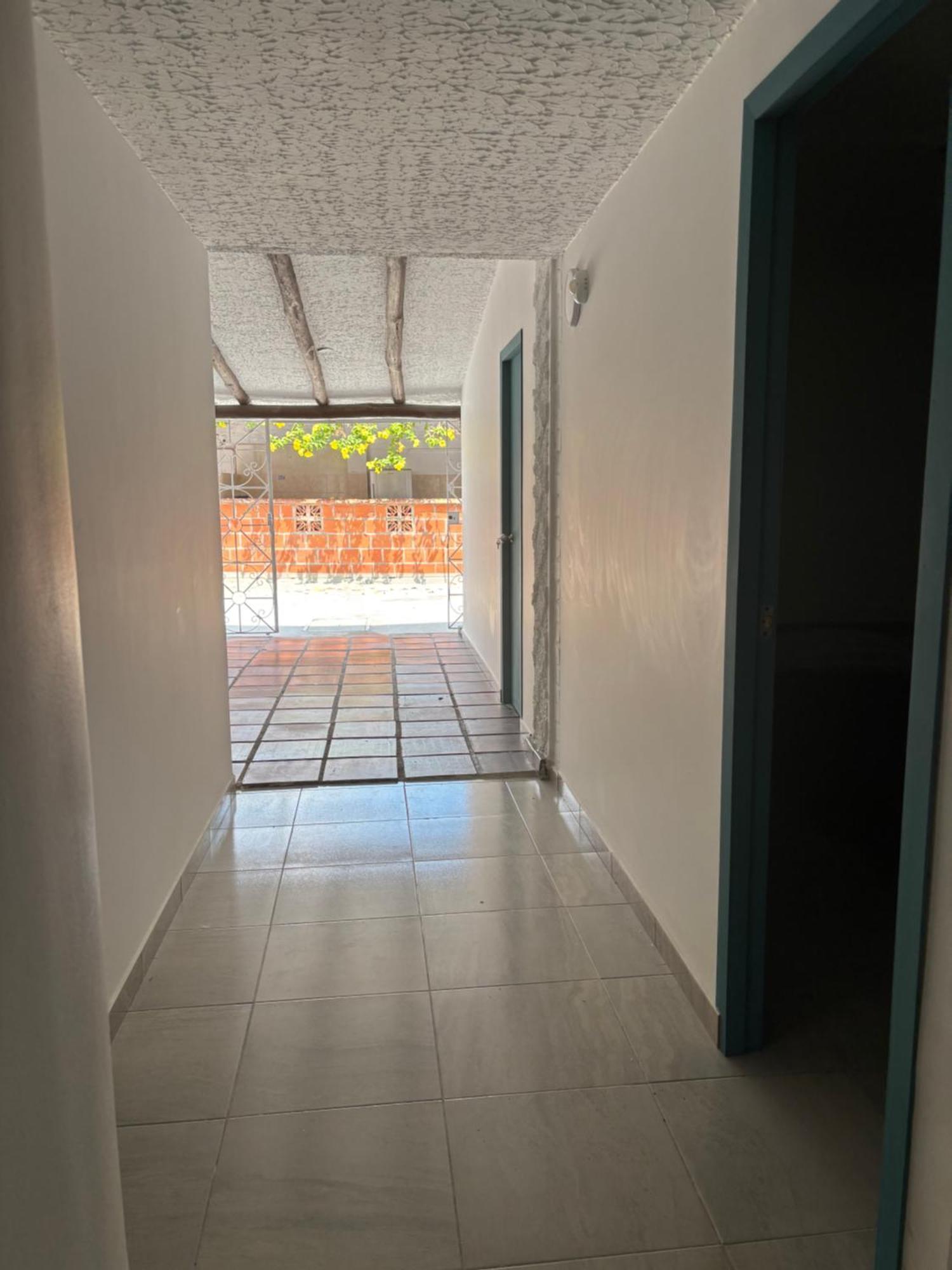 Casa Completa Grande Cerca De Estadio Tequendama Сasa de vacaciones