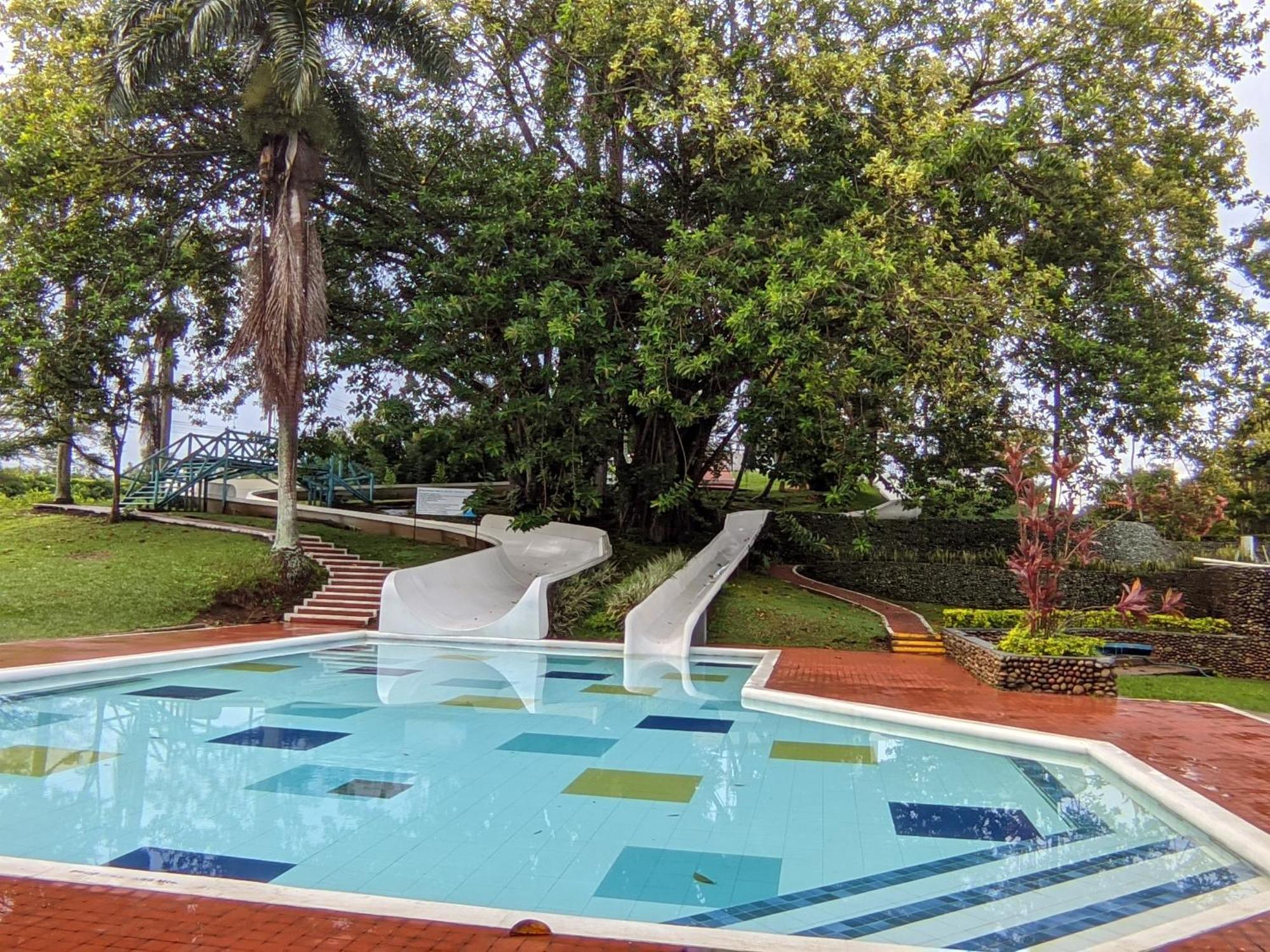 Villa Casa En Club Campestre Frente A Campo De Golf *