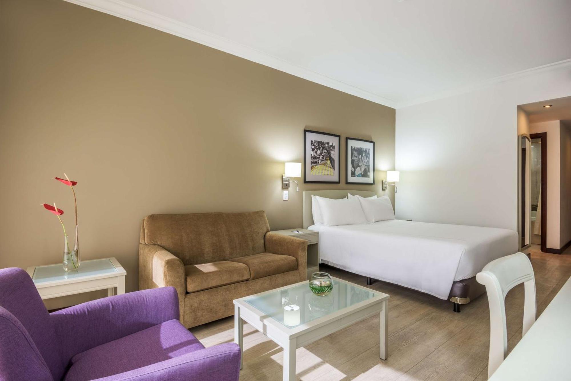 Nh Royal Hotel 4*