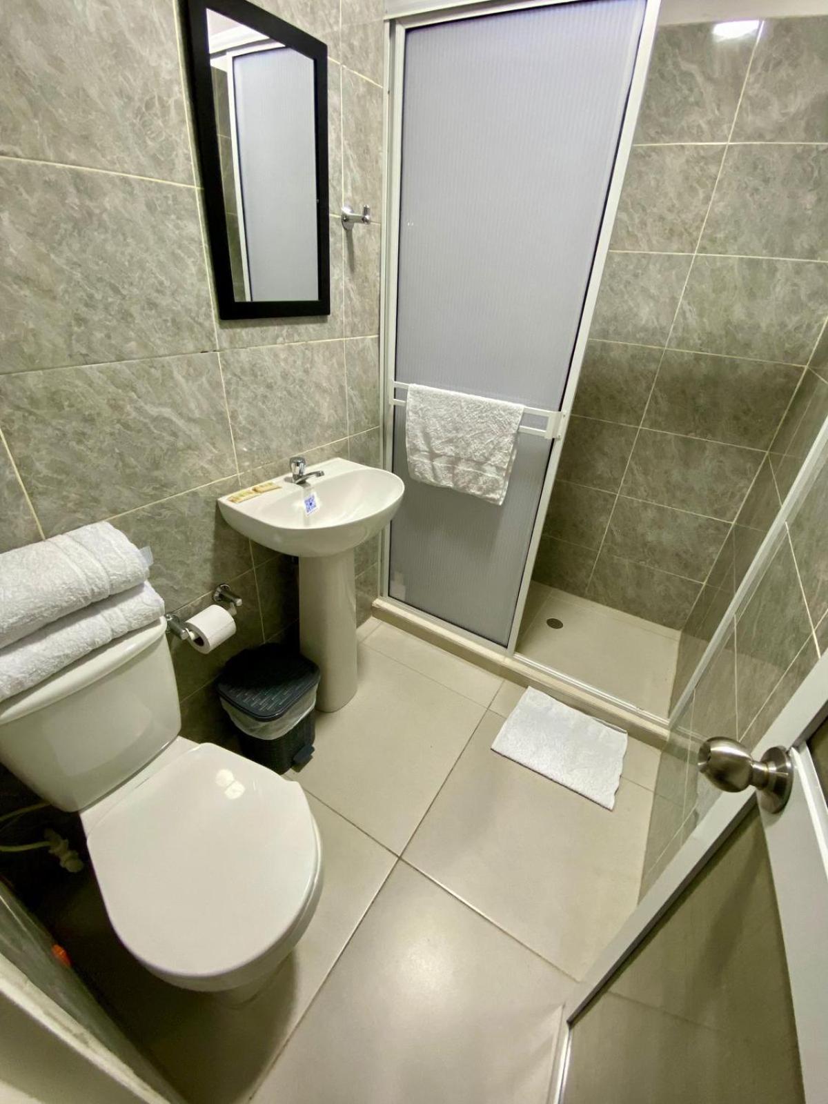 Elite Hotel *