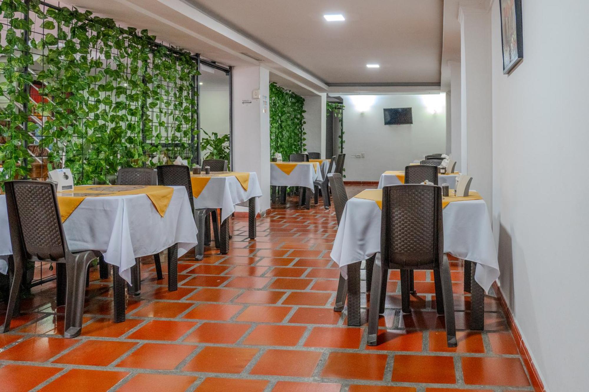 Avenida 3 Real 3* Cali