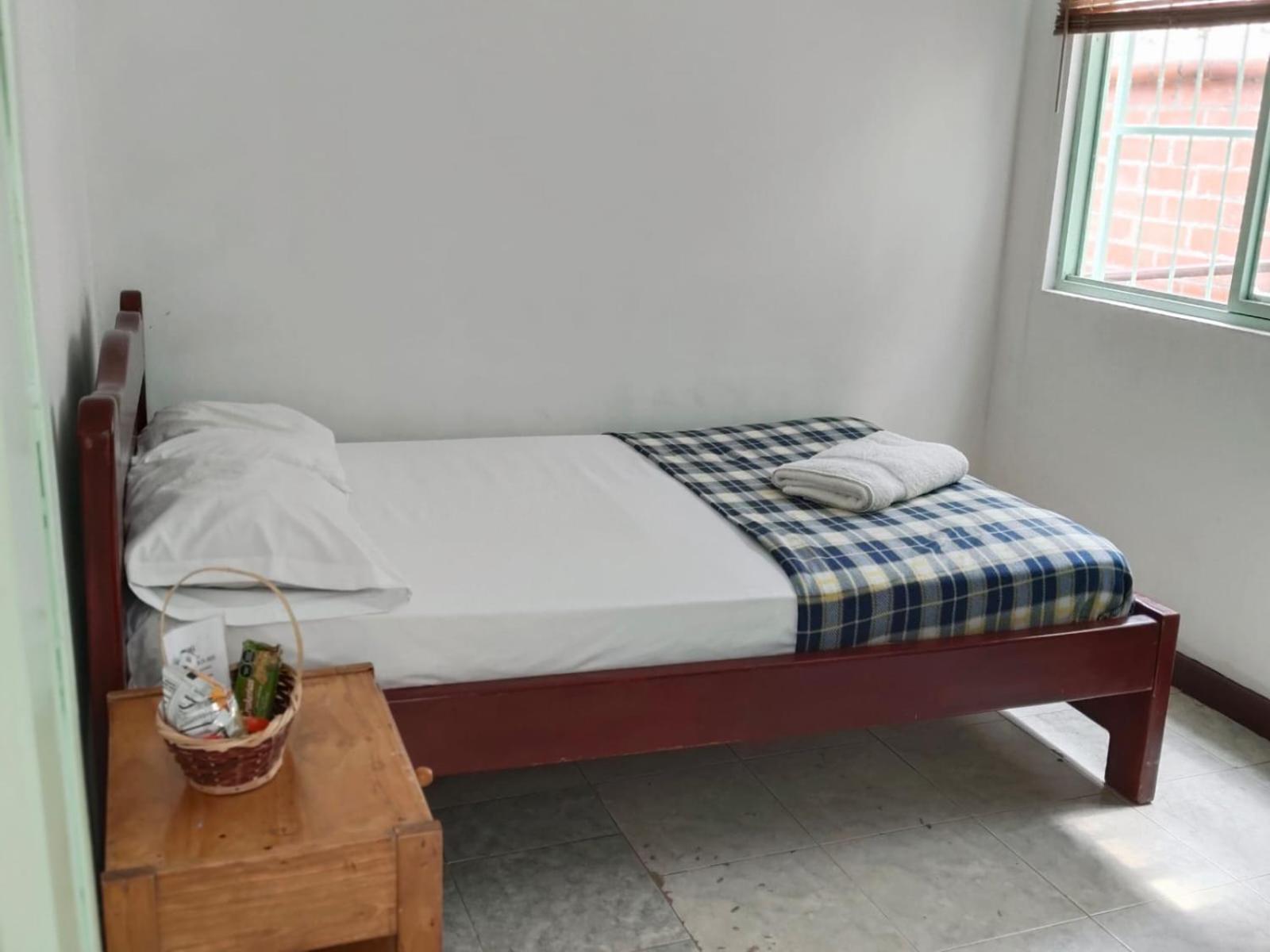 Sandalio Hostal Cali