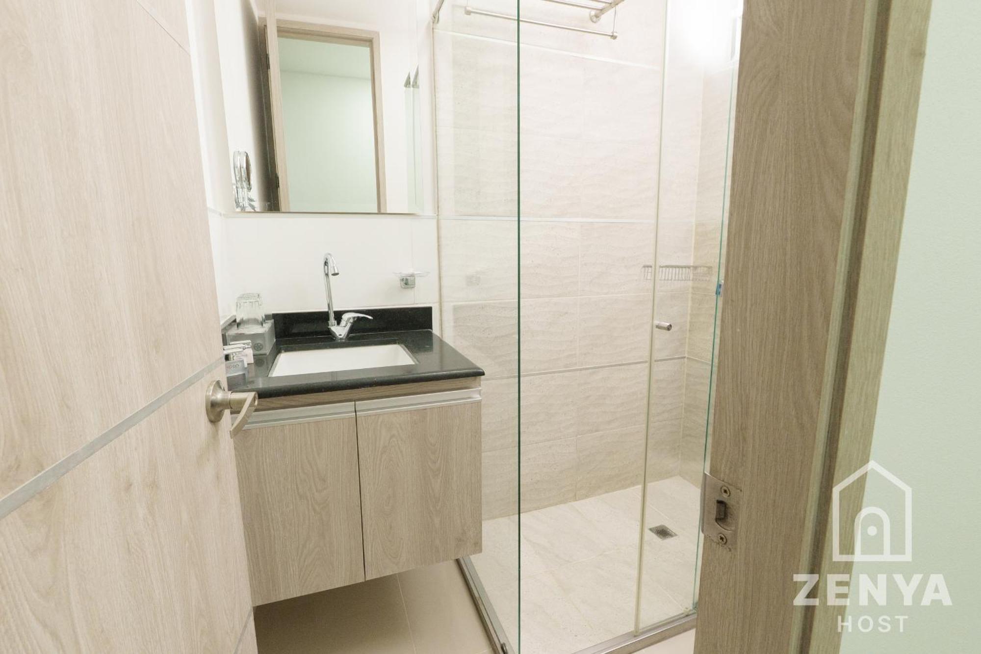 On By Zenya Host Hotel