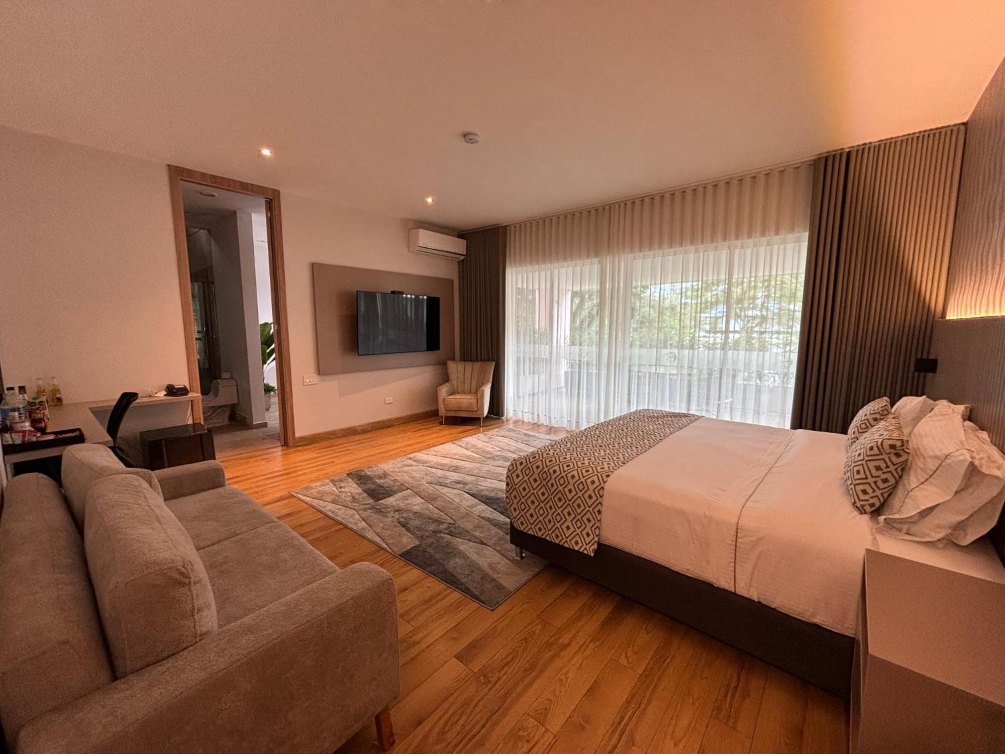Casa Aurora Luxury Hotel *