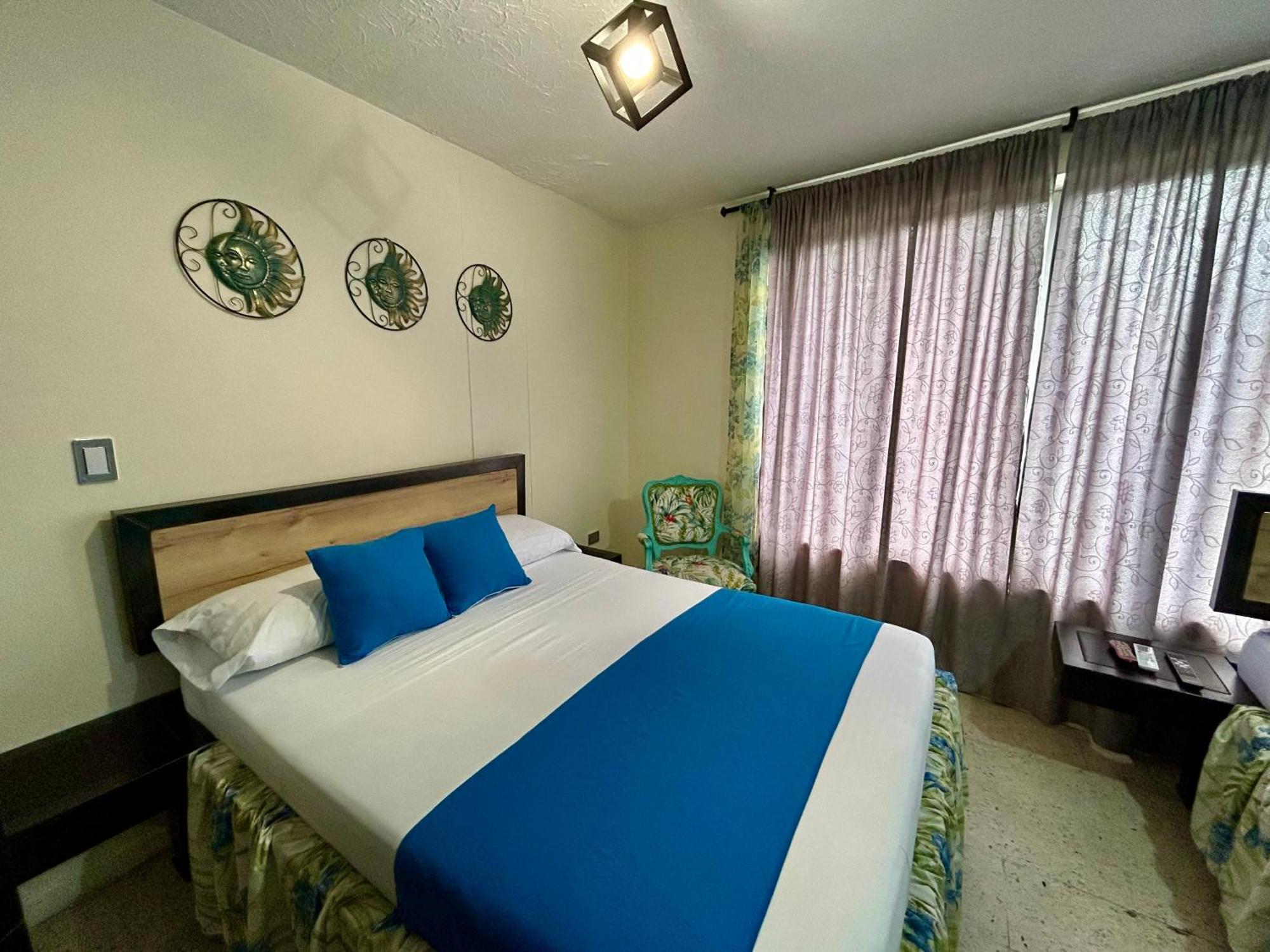 Hotel Bisou