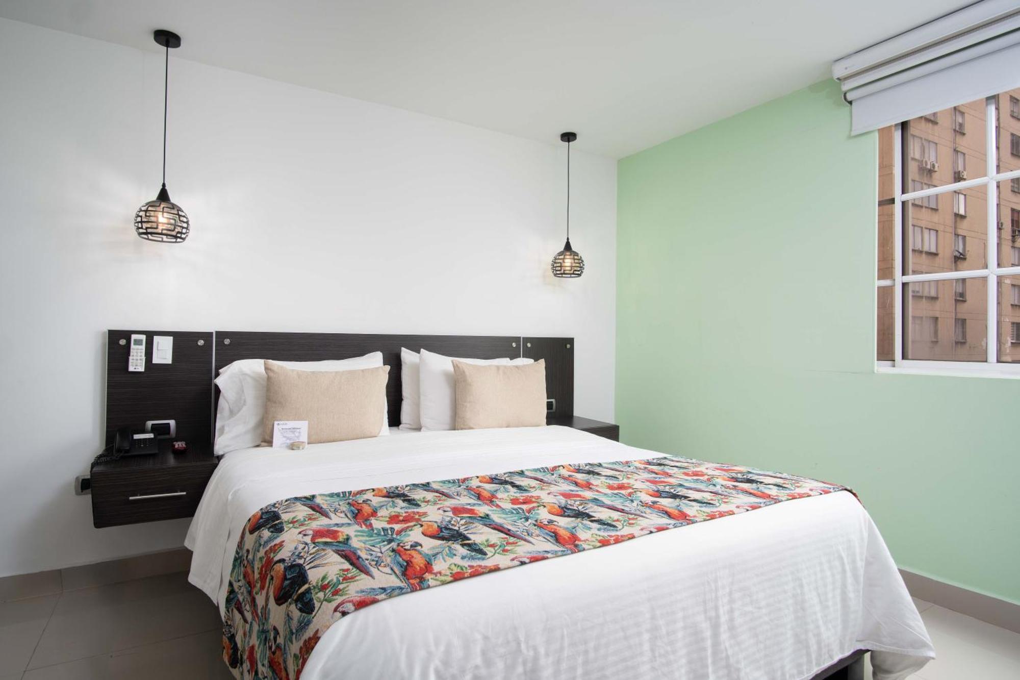 Azor Versalles Hotel