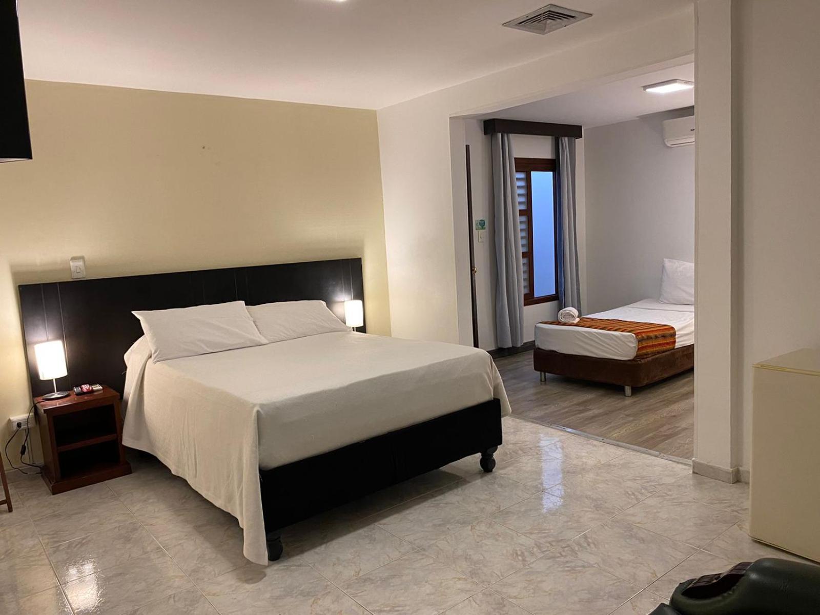 Hotel Tama Granada Real