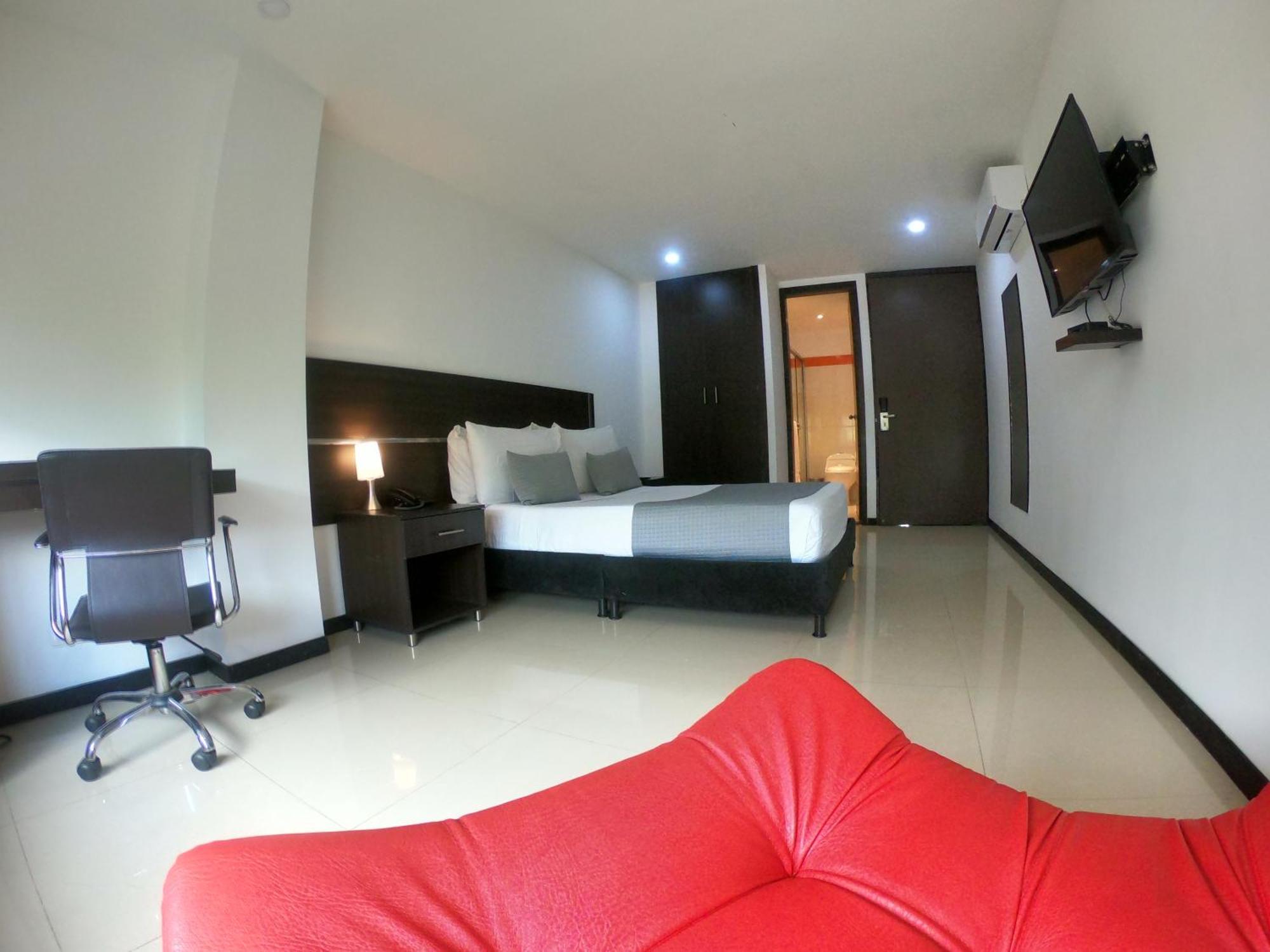 Hotel Ayenda Diagonal Chipichape 1427 3*