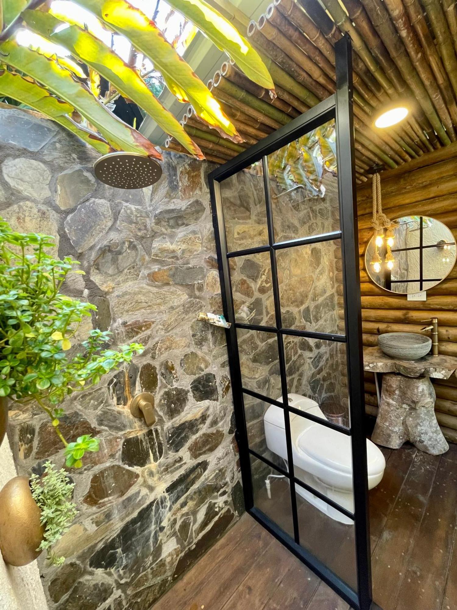 Almah Glamping Campsite *
