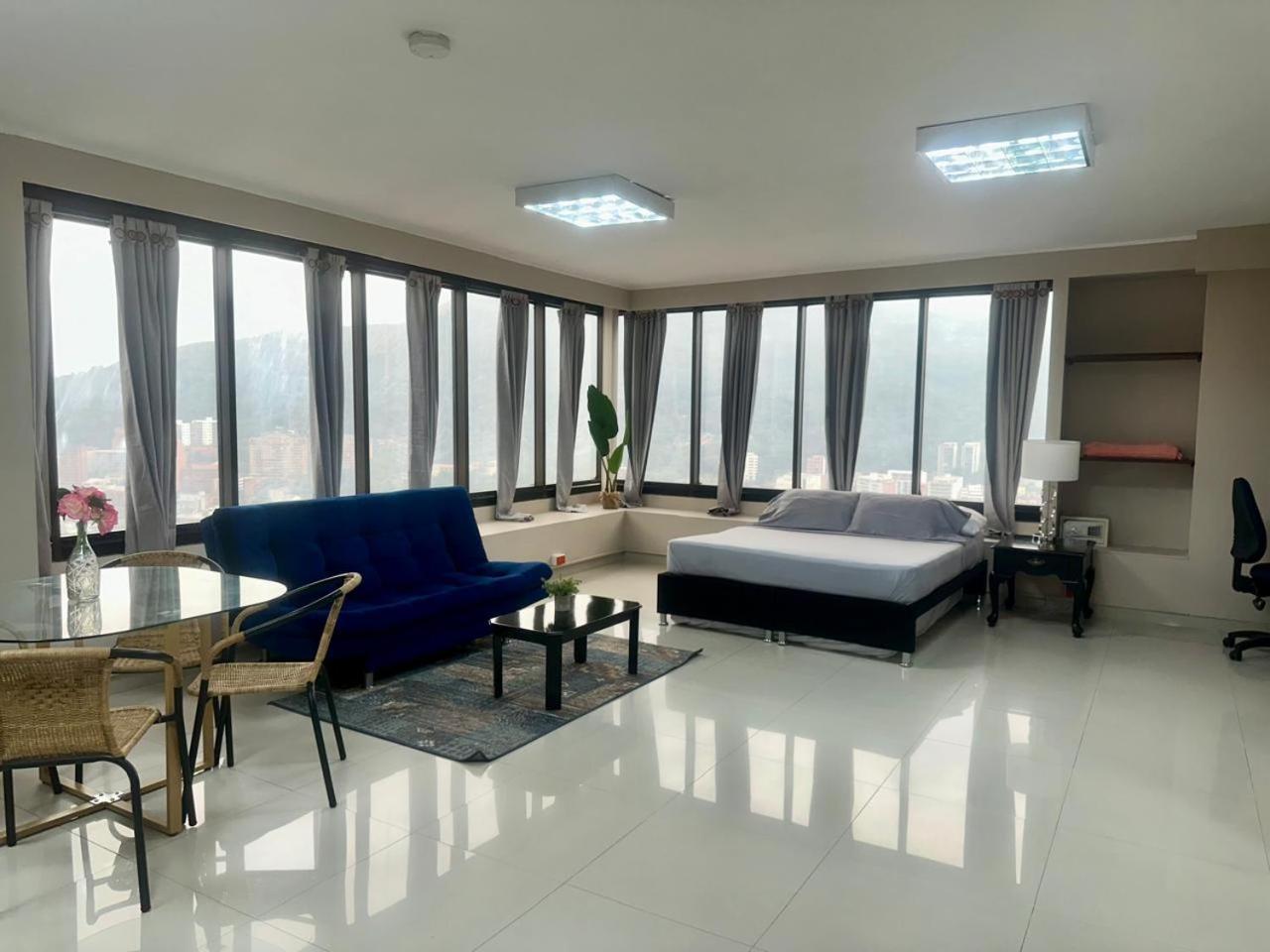 - Torre De Apartment