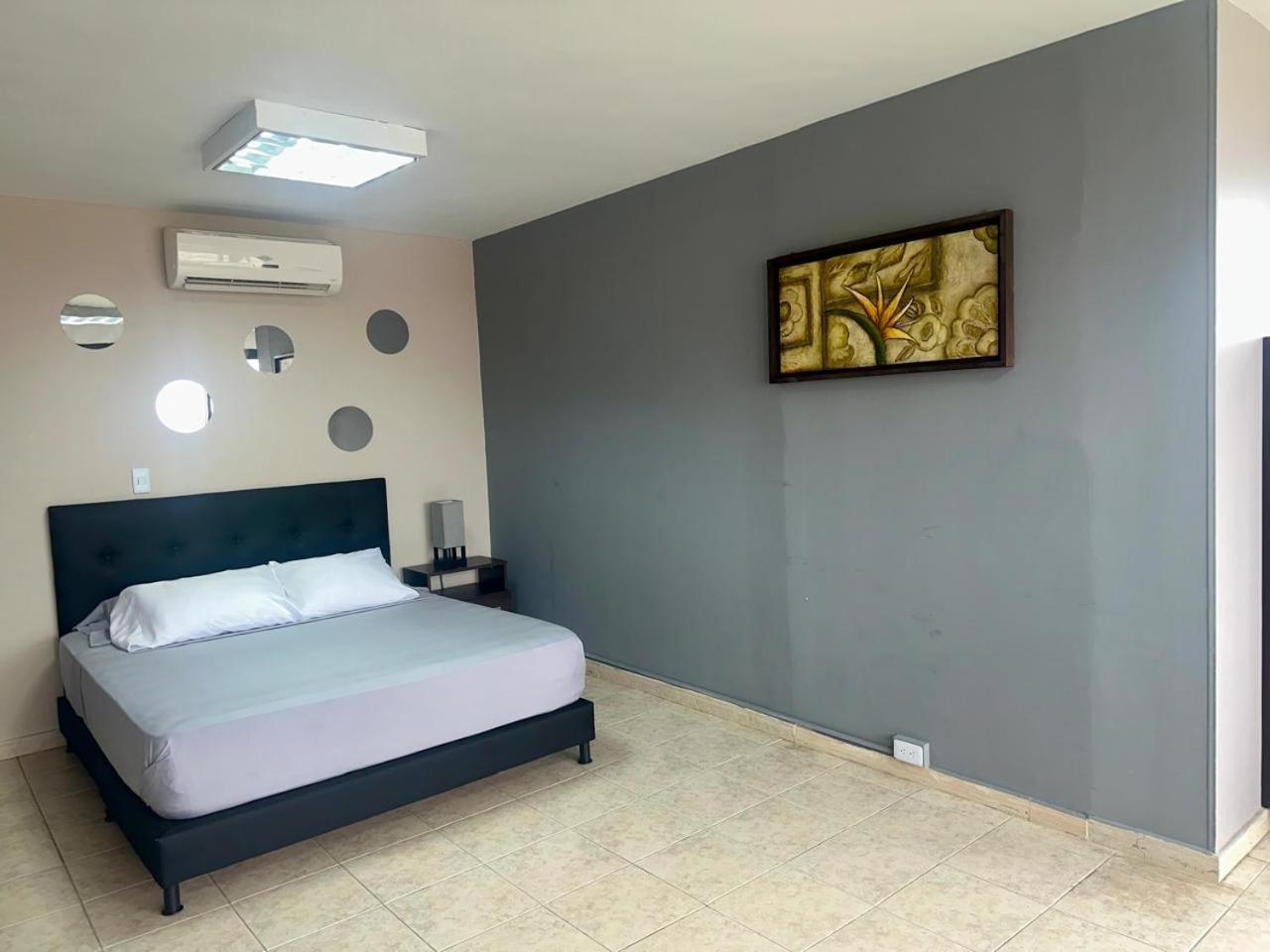 Apartment - Torre De Cali