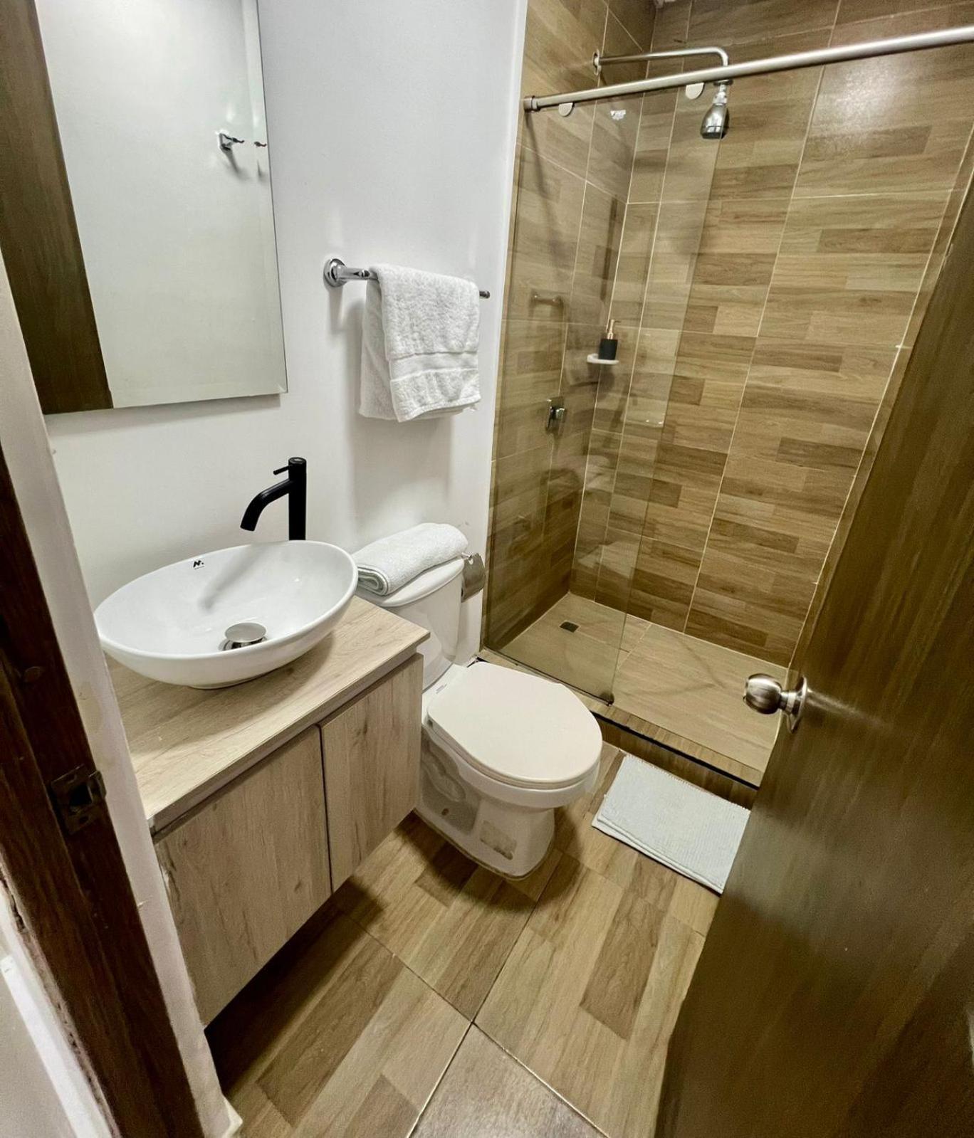 Hotel Granada - Av 9