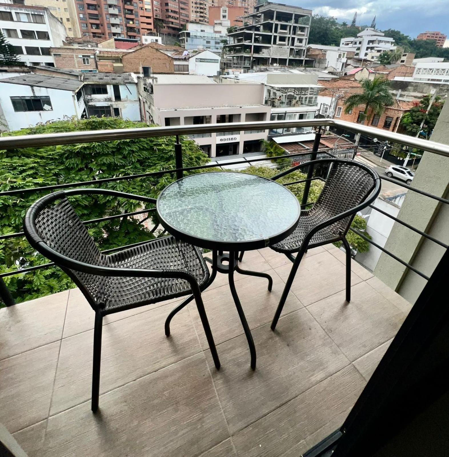 Granada - Av 9 Hotel