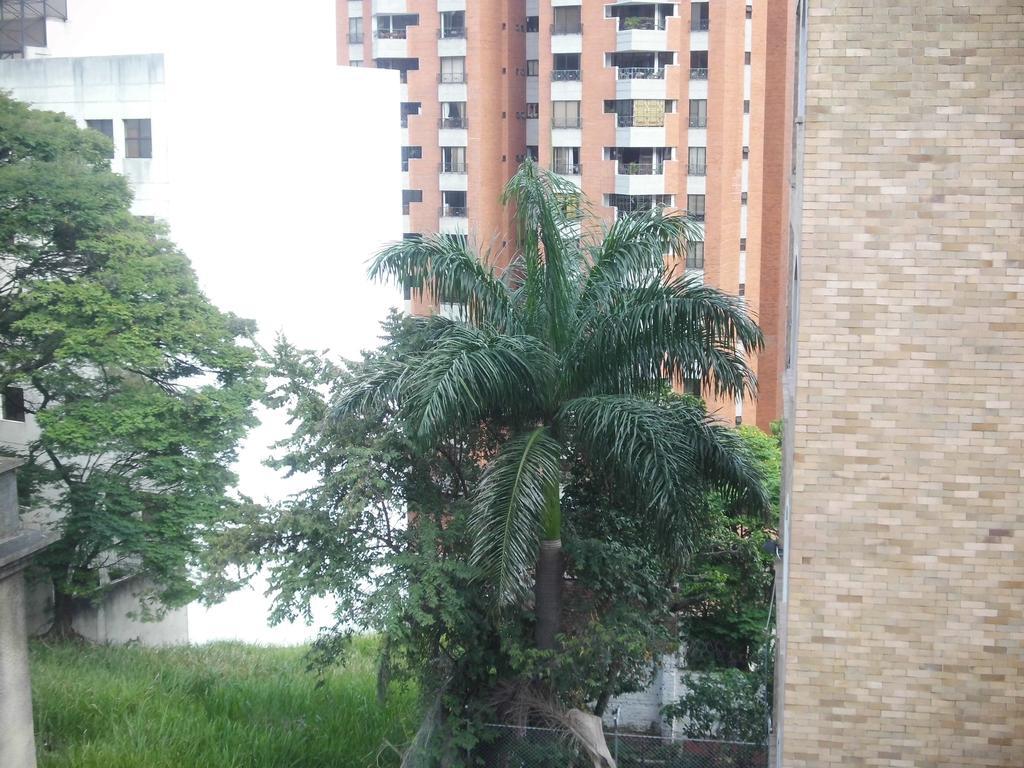 Aparthotel House Juanambu Cali