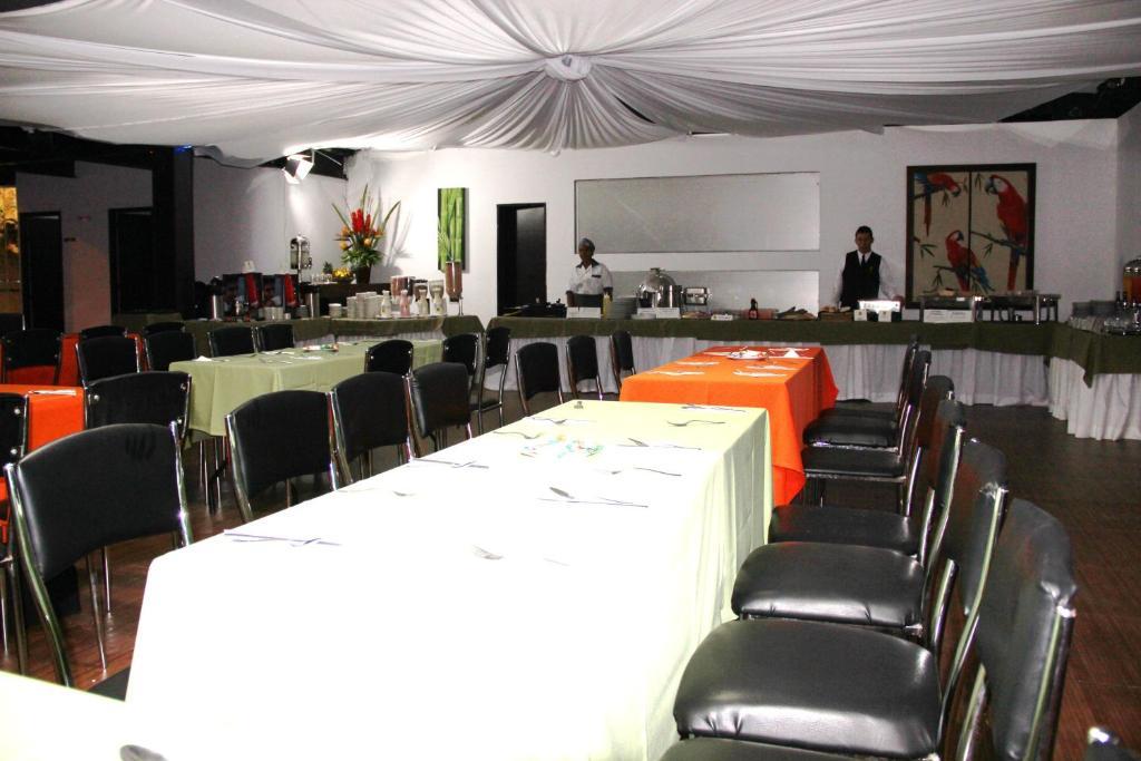 Hotel San Fernando Real