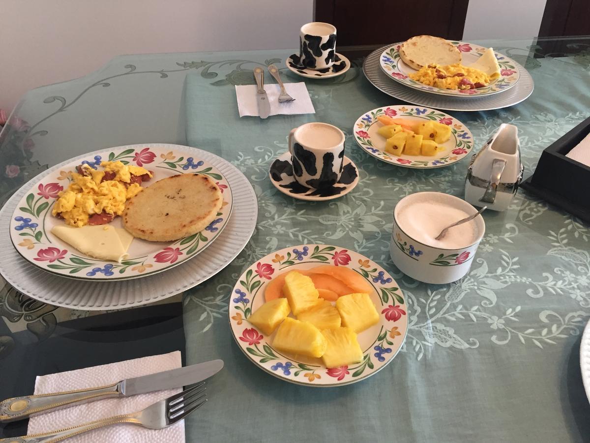 Casa Paraiso Ciudad Jardin 3* Cali