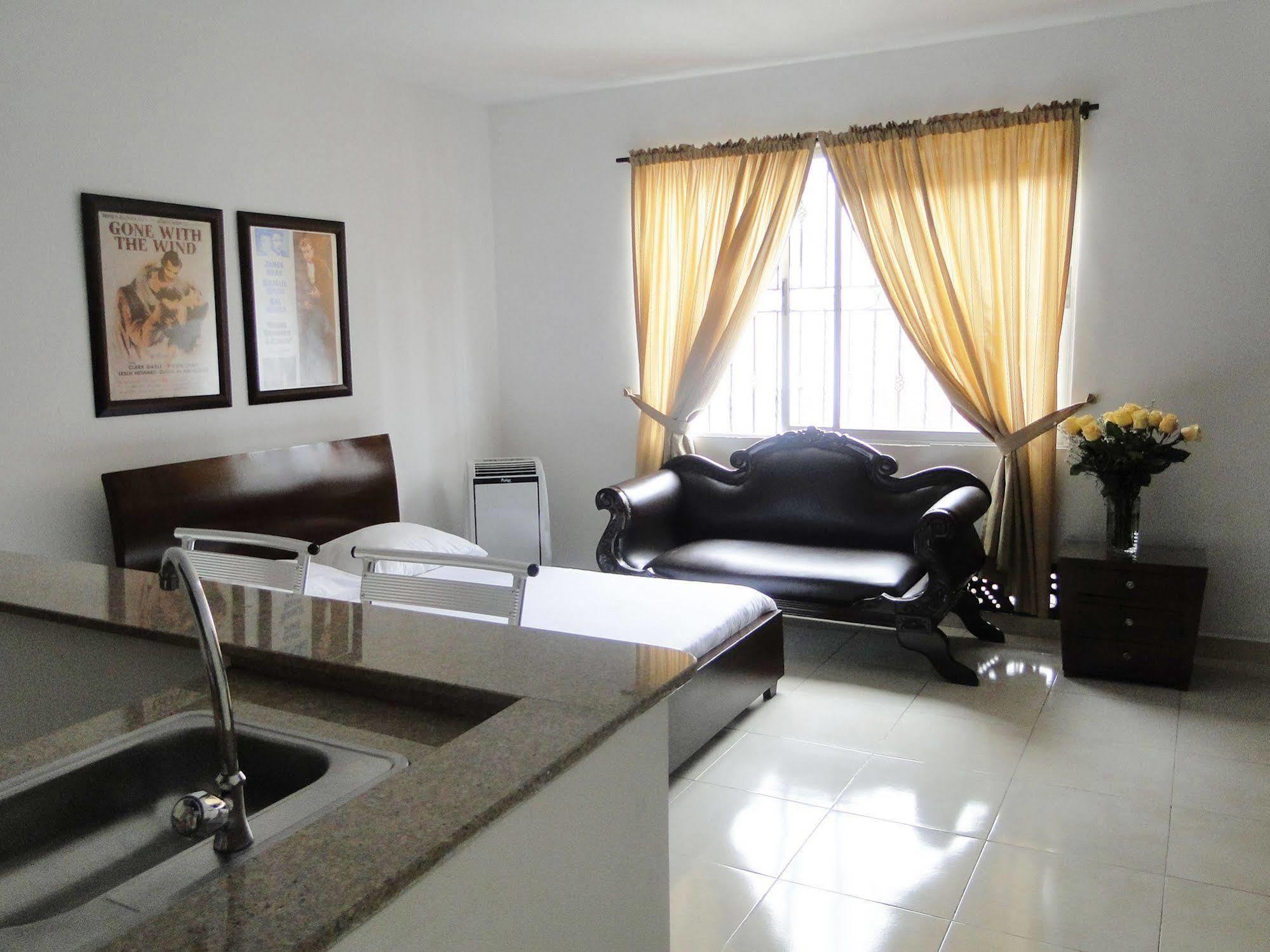 Arco Apartasuites 3* Cali
