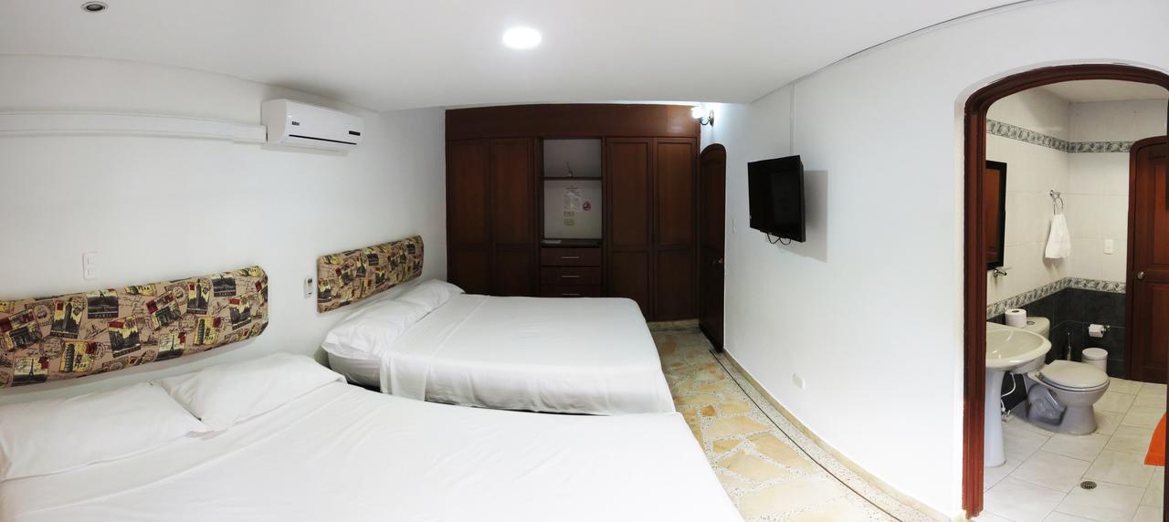 Casa Paraiso Ciudad Jardin Bed & Breakfast Cali