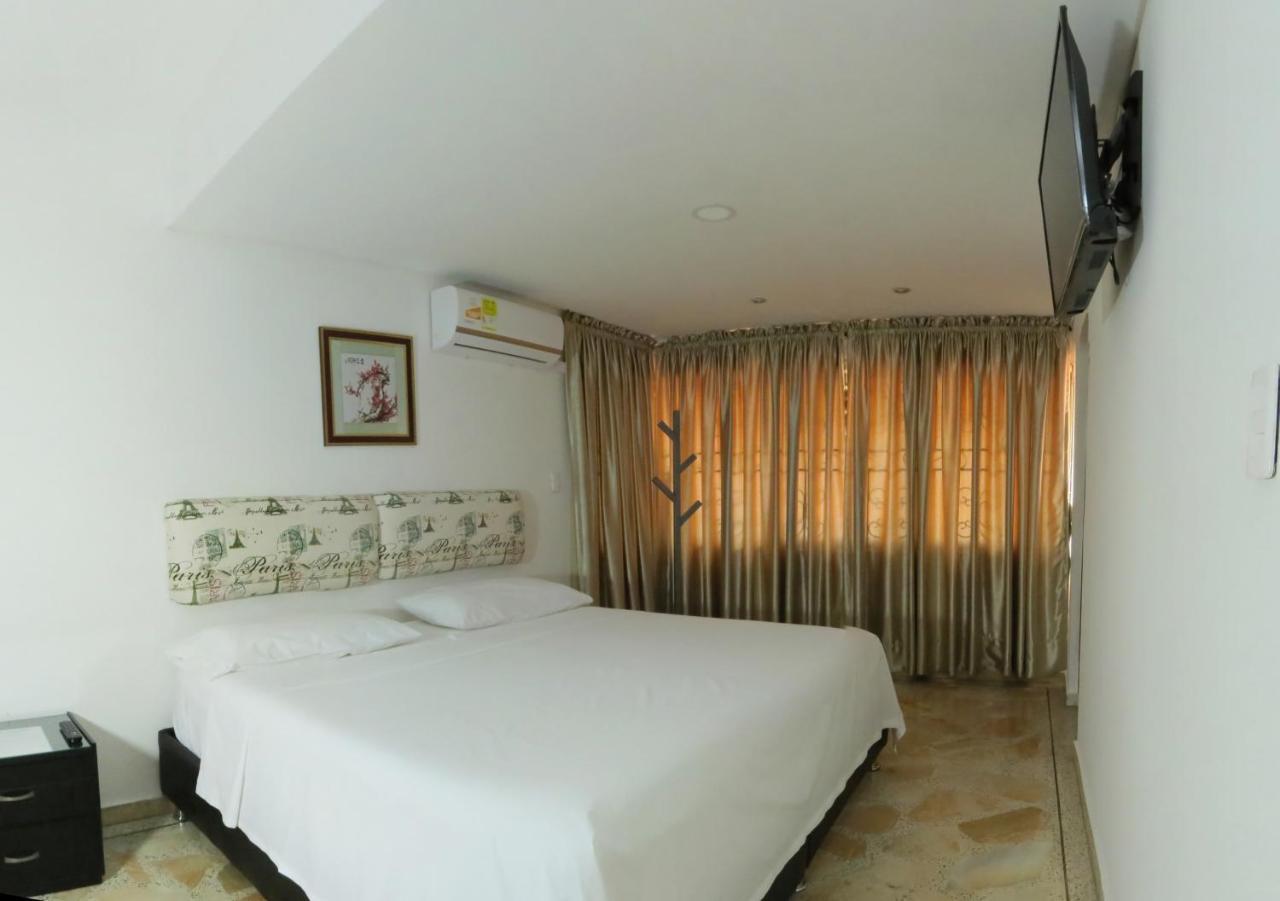 Casa Paraiso Ciudad Jardin Bed & Breakfast Cali