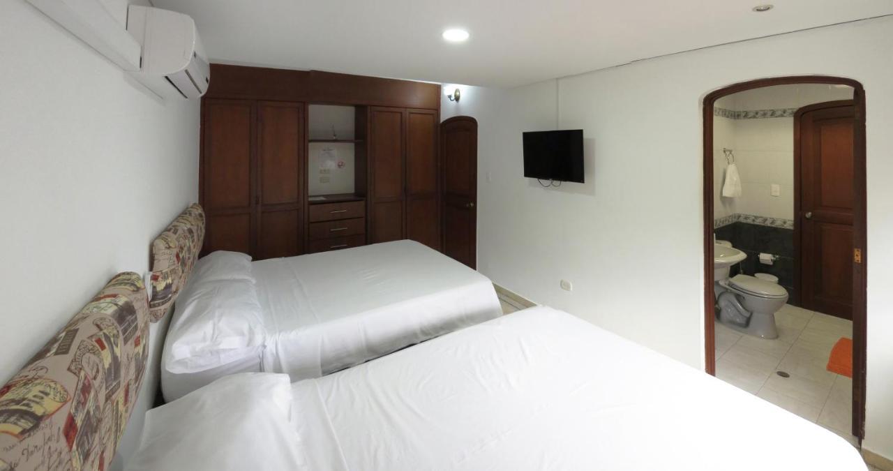 Casa Paraiso Ciudad Jardin Bed & Breakfast 3*