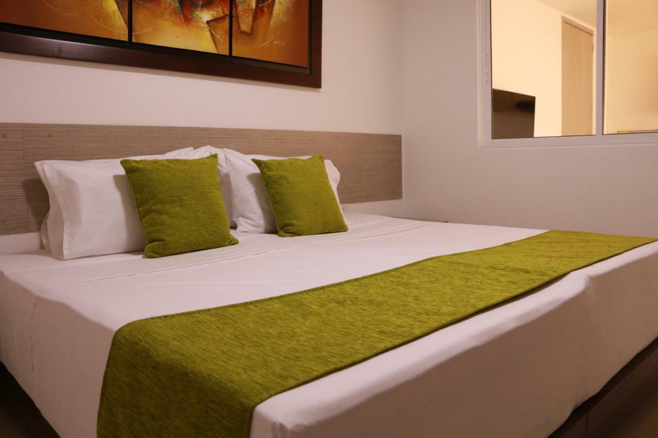 Hotel Aparta La Flora 5*