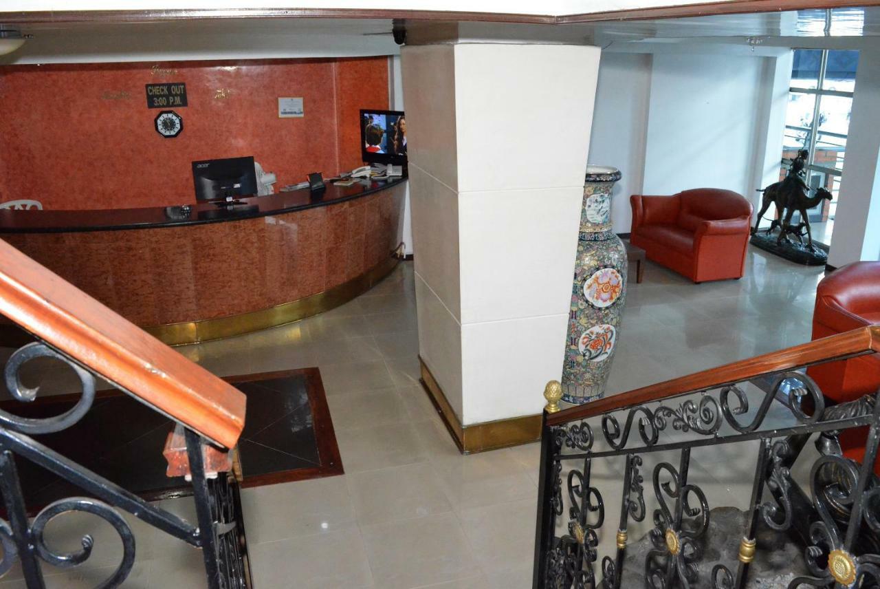 Ribera del Rio Av 6ta Norte Apartahotel Cali