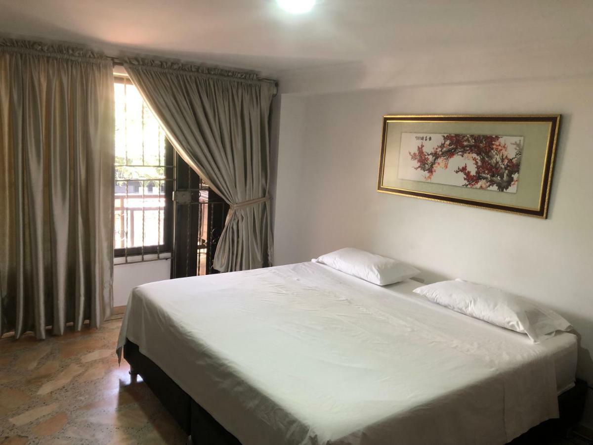 Casa Paraiso Ciudad Jardin Bed & Breakfast Cali