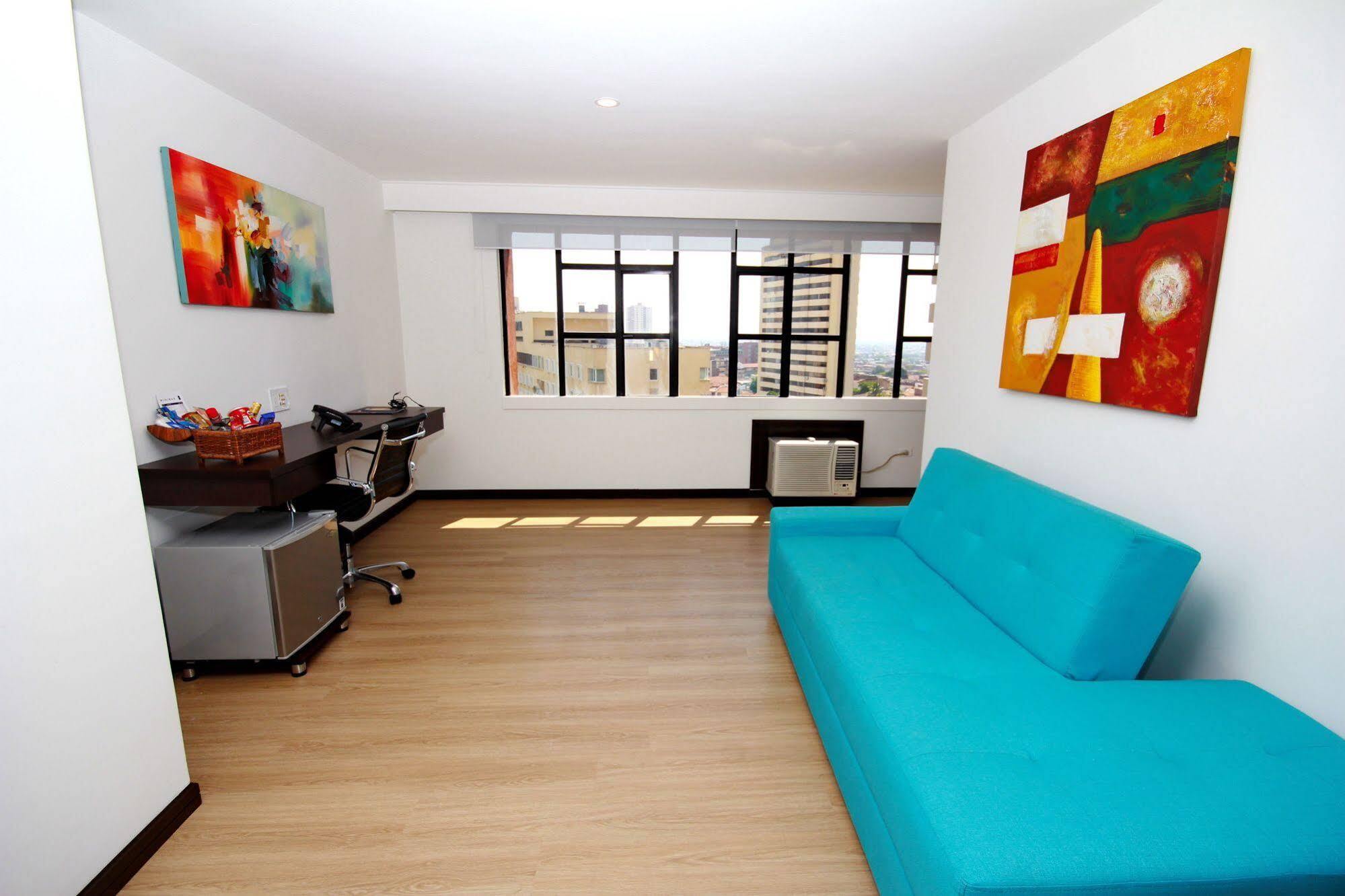 Dann Hotel