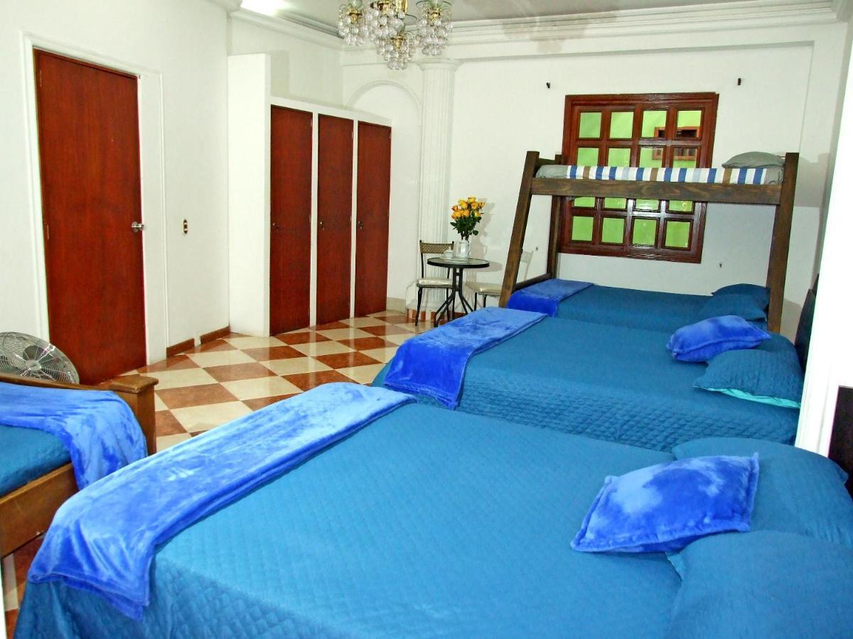 Casa Impacto - Limonar Hostal *