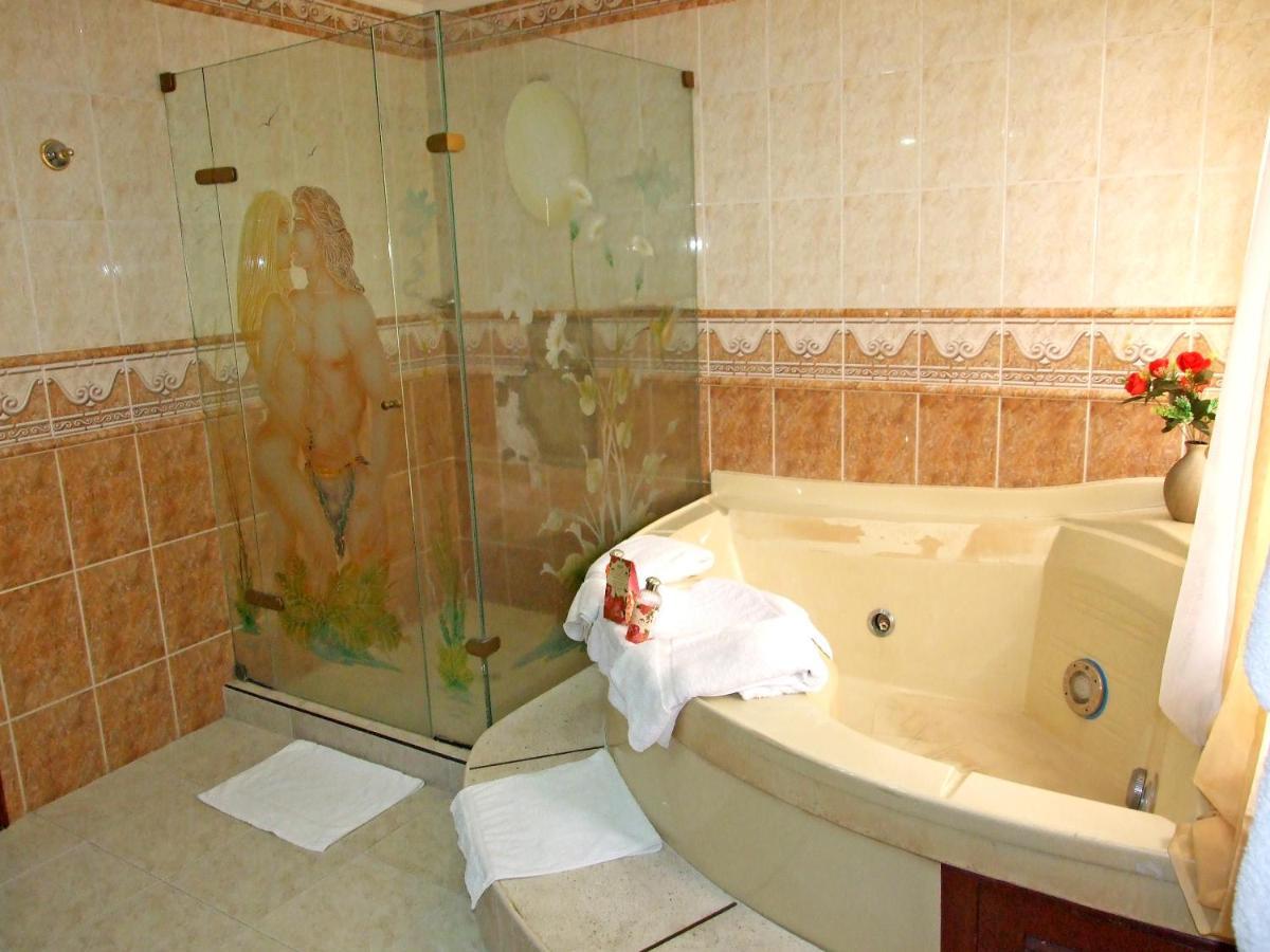 Casa Impacto - Limonar Hostal *