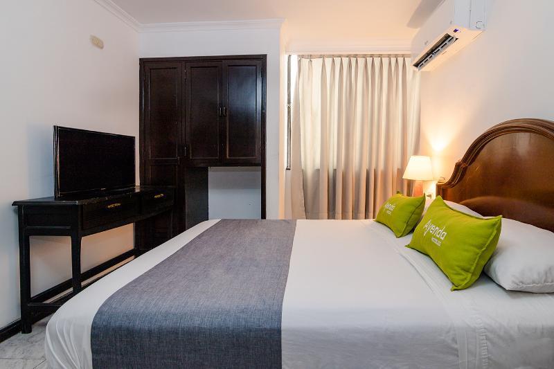 Hotel Windsor Plaza - Downtown 3*