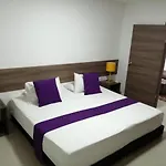 Flora Suites-Loft Luxury