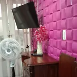 APARTAMENTO PARA TRES PERSONAS a 10 minutos del centro de eventos valle del pacifico y a la misma distancia del centro de la ciudad Y también a 300 mts del Orquideorama