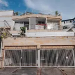 Flora New & Beautiful Studio Apartment With Rooftop