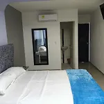 Hotel Pasarela Cali