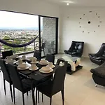 Miraflores 301