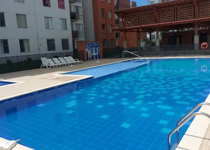 Habitacion Comoda Privada En Apto Con Piscina !