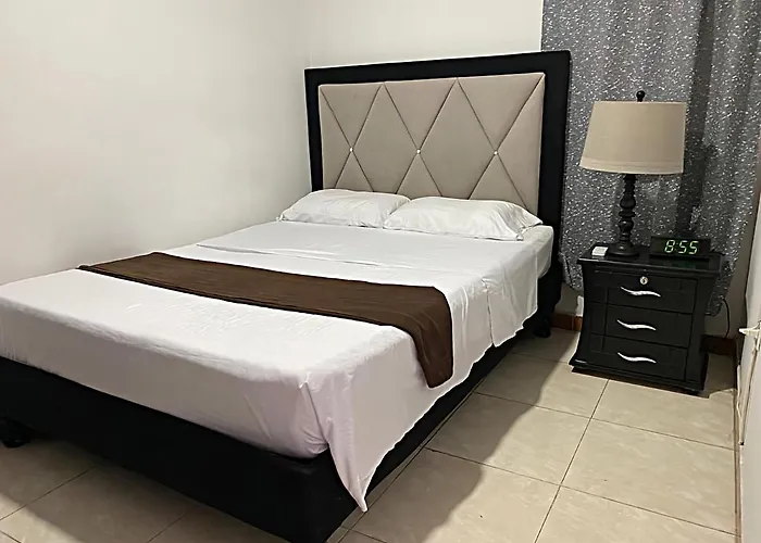 Apartamentos The Harbor Cali 302