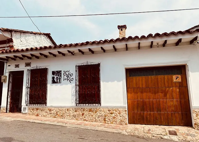 Hostal Patio Del Rio